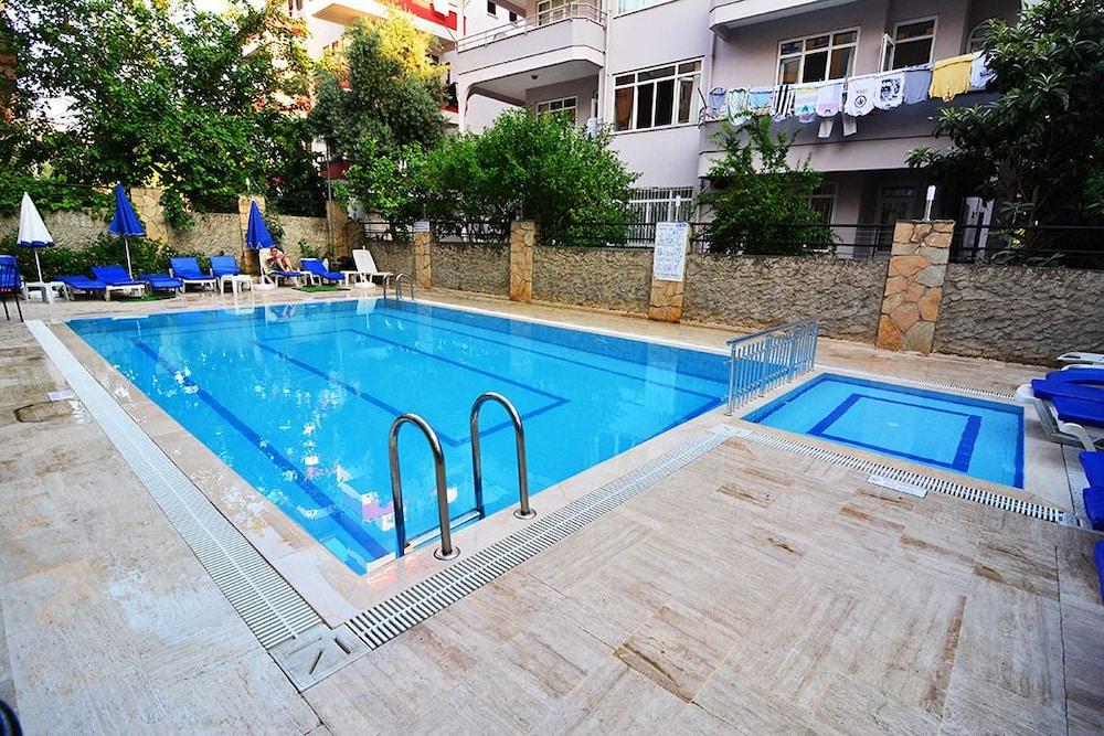 Arsi Sweet Suit Apart Hotel Аланя Екстериор снимка